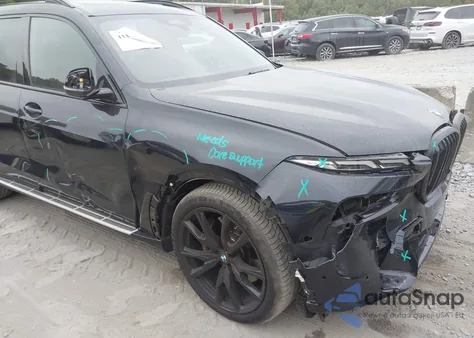 2023 BMW X7 xDrive40I z USA, uszkodzony, nr VIN 5UX23EM08P9P90076